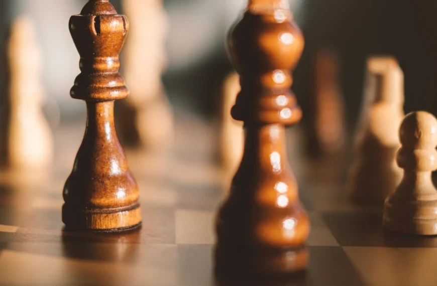Decision making with constraint programming